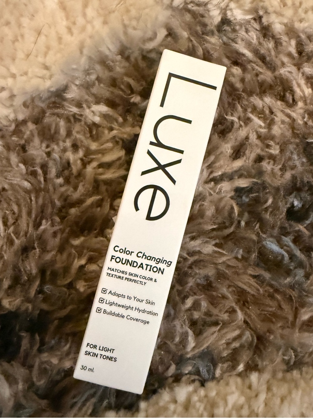 Luxe color changing foundation